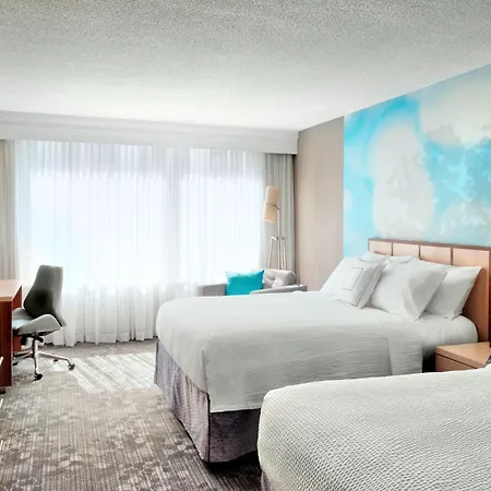 Courtyard By Marriott Toronto Downtown Hotel Exterior photo